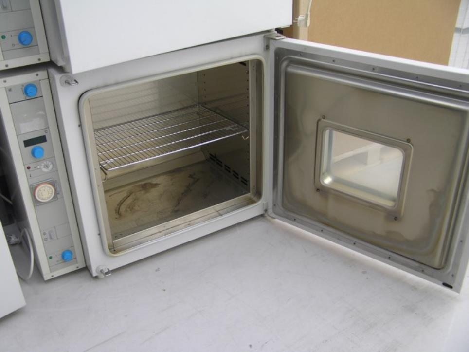 Robôs industriais-16